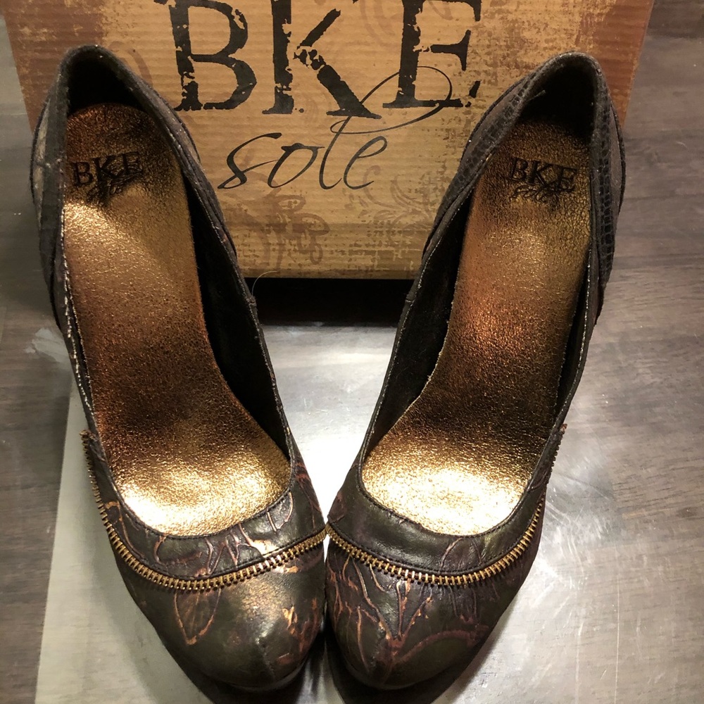 BKE Sole Heels